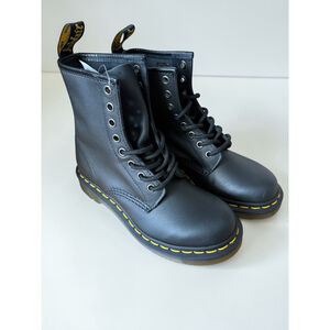 Dr DOC Martens 1460 Smooth Black Leather boots Women's Size 5 NWOB Combat Punk